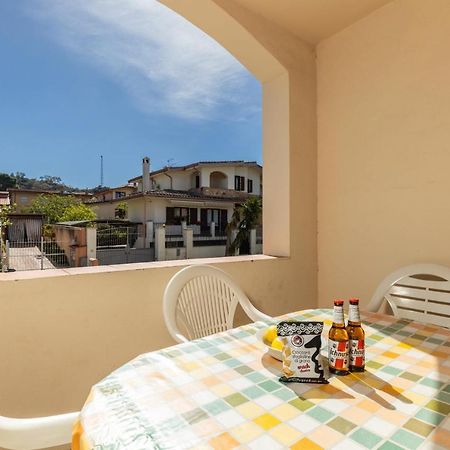 Casa A Due Passi Dal Mare Apartamento Àrbatax Exterior foto